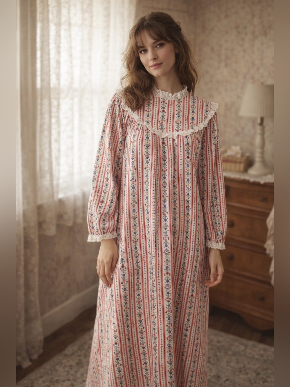 VINTAGE 1970s Lanz of Salzburg Flannel Cotton Nightgown Sz S USA Made Eyelets